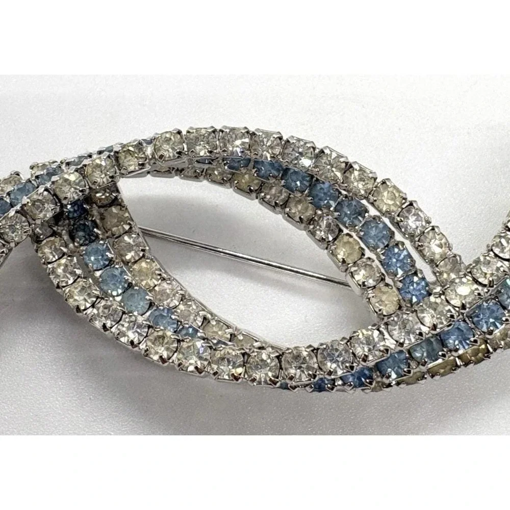 Vintage Light Blue & Clear‎ Rhinestone Twisted Silver Tone Retro Mod 50s/60s